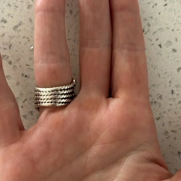 David Yurman Celebration ring in emerald size 6